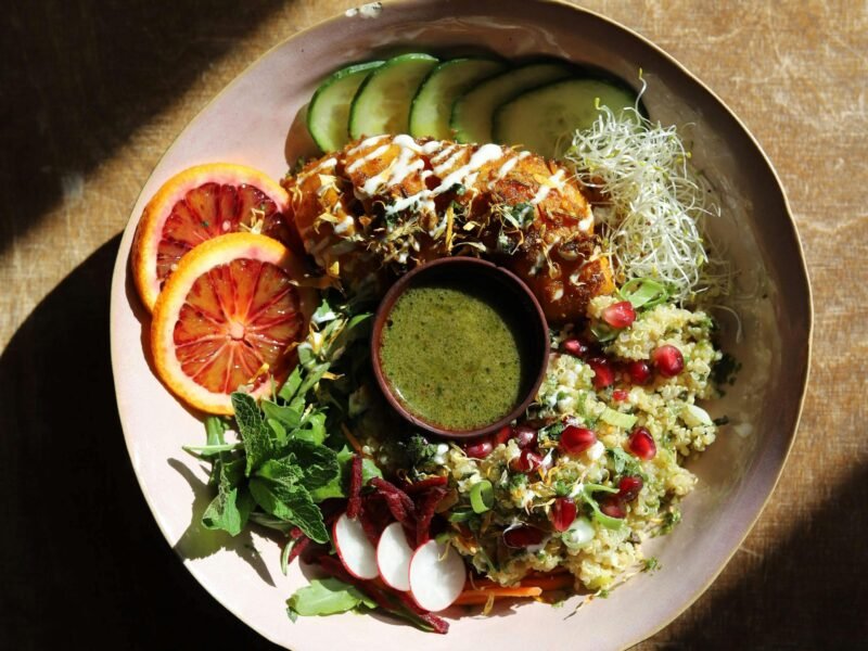 Fresh Kitchen + Juice Bar (Front)